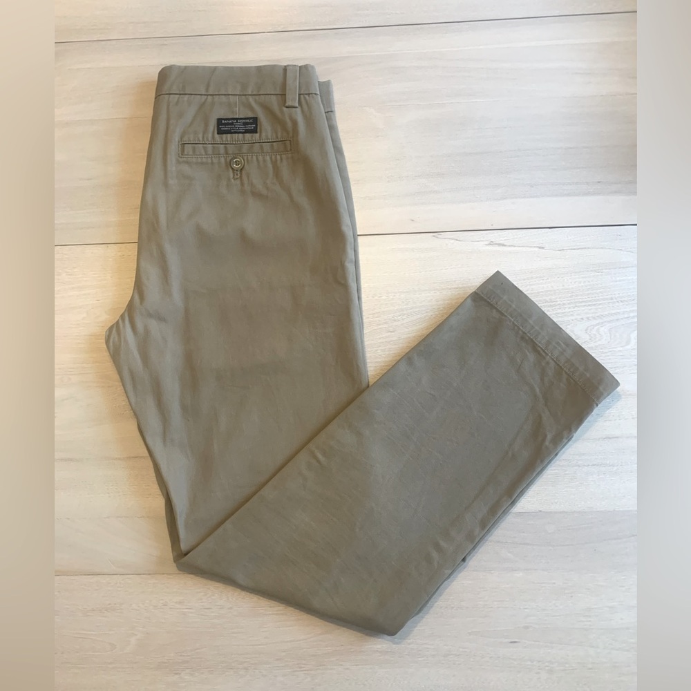 Banana Republic Straight Chino (Emerson Chino)
